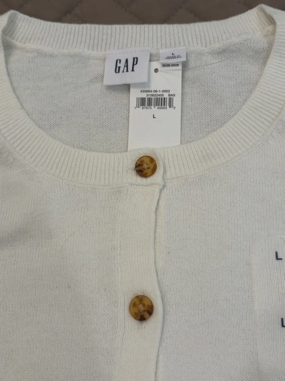 GAP Snowflake Milk Cardigan Sweater/NWT/L - Picture 12 of 16